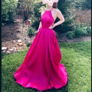 Madison James Boutique Prom Dress In Fuchsia Sz. 4 Style #19-186-